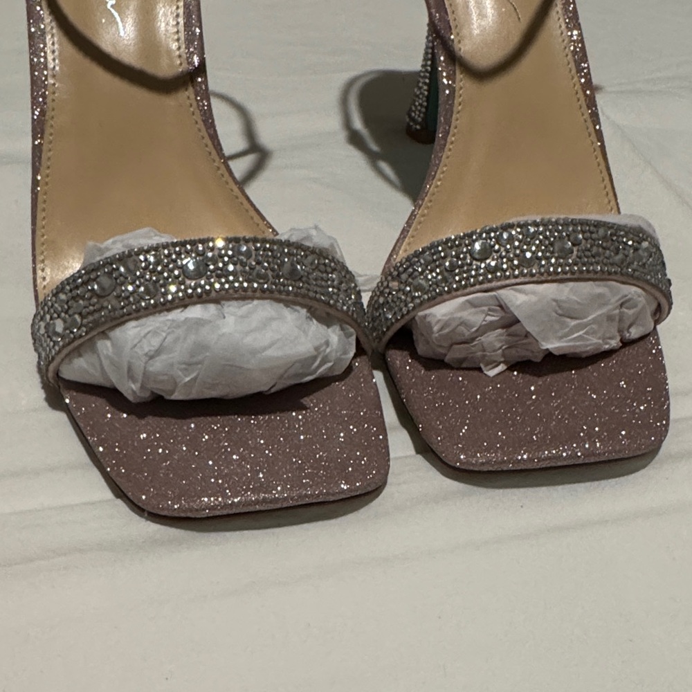 Betsey Johnson Rose Pink Glitter Ankle Strap Sandals with Rhinestone Band - Picture 2 of 9